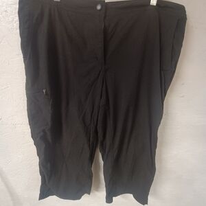 LL Bean Capri Ladies Pants Size 18